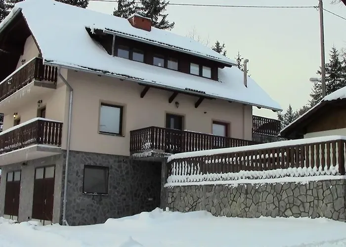 Tourist Farm Pacnik بيت ضيافة