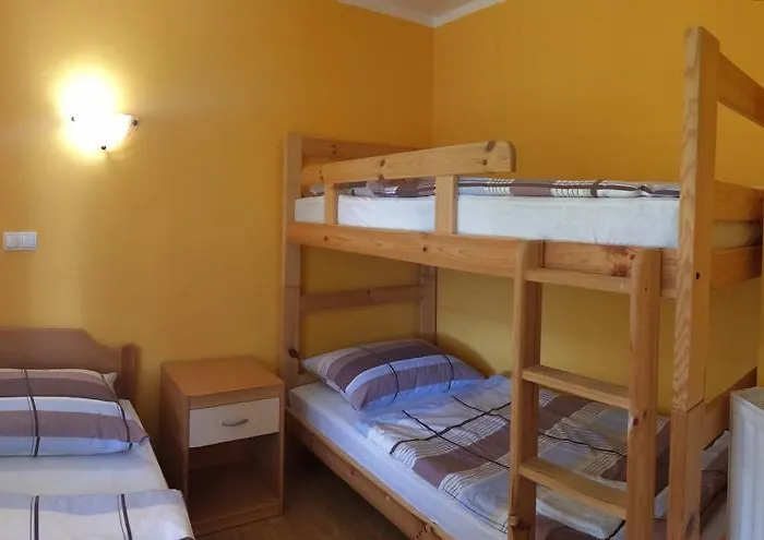 بيت ضيافة Tourist Farm Pacnik 3*